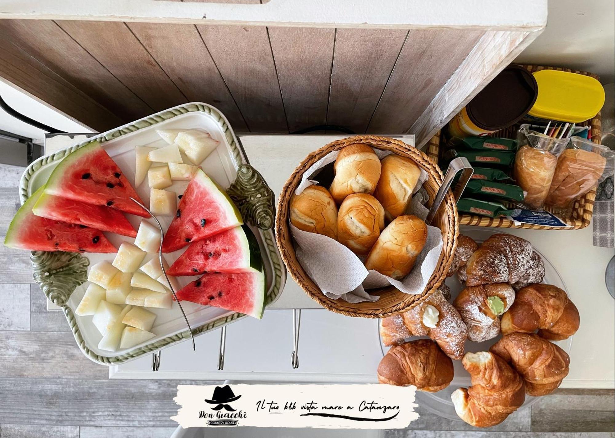 Don Giacchi Country House กาตันซาโร ภายนอก รูปภาพ