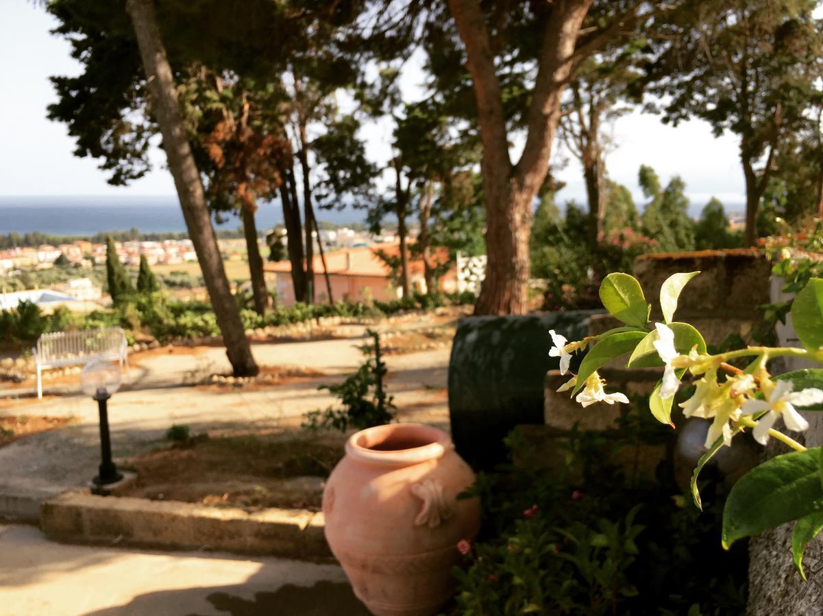 Don Giacchi Country House กาตันซาโร ภายนอก รูปภาพ