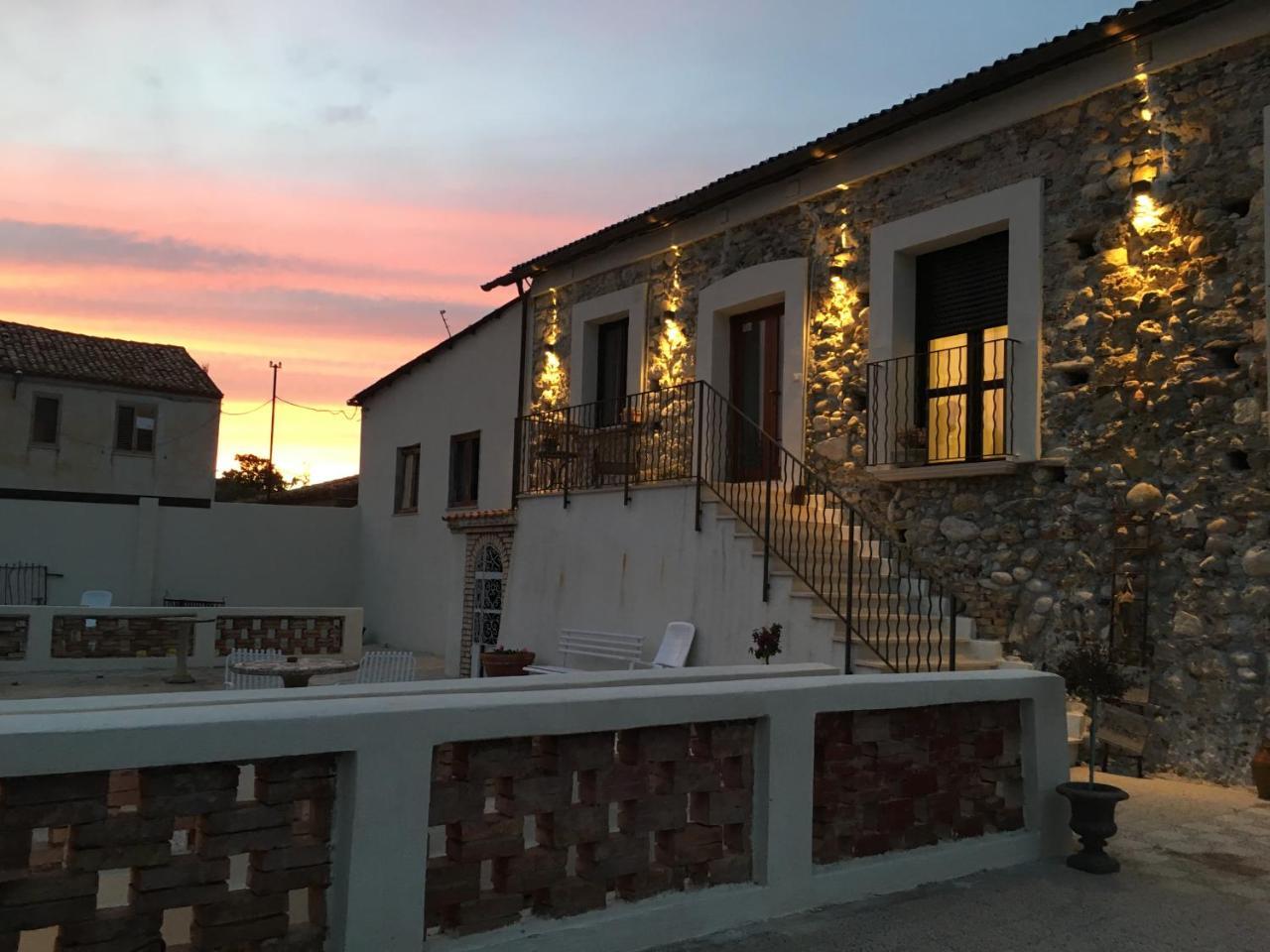 Don Giacchi Country House กาตันซาโร ภายนอก รูปภาพ